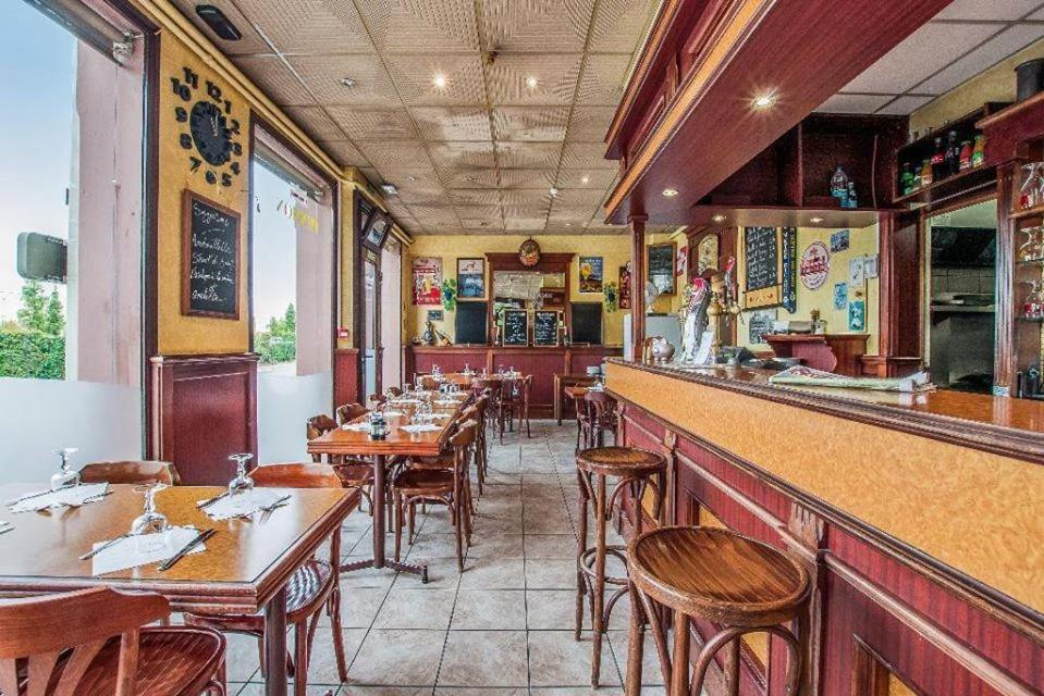 Aux Bons Amis Otel Reims Dış mekan fotoğraf