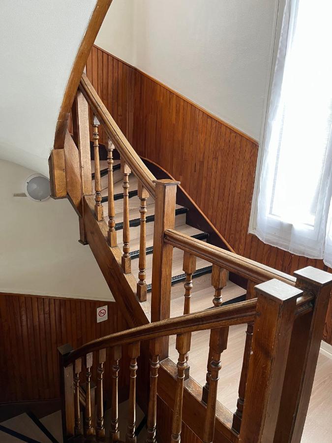 Aux Bons Amis Otel Reims Dış mekan fotoğraf